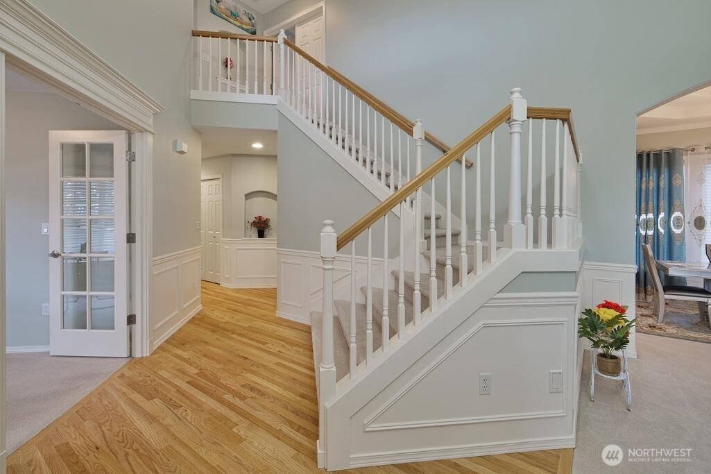 12612 Southeast 261st Street Kent, WA 98030 - Photo 2 of 40