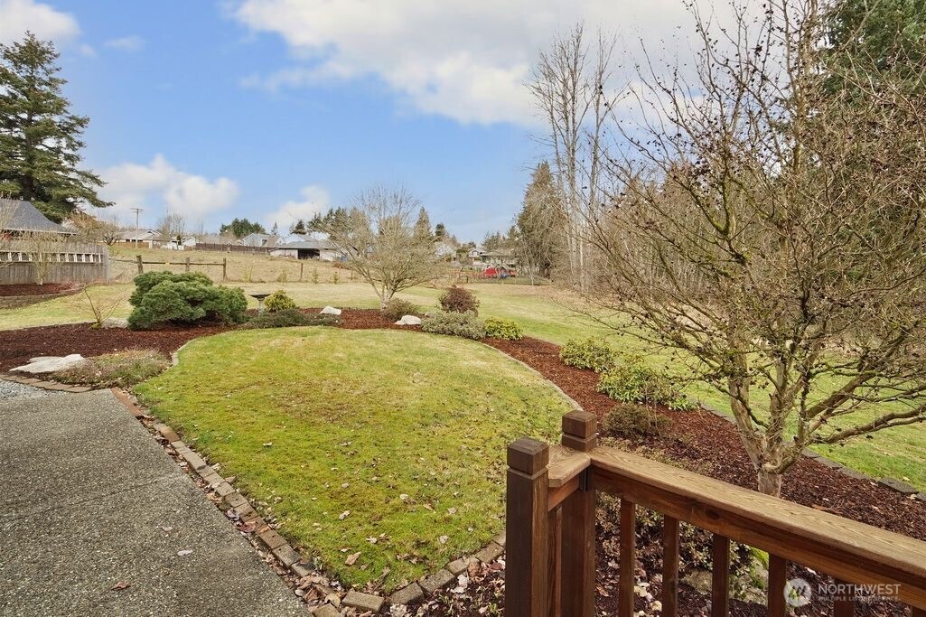 12612 Southeast 261st Street Kent, WA 98030 - Photo 32 of 40