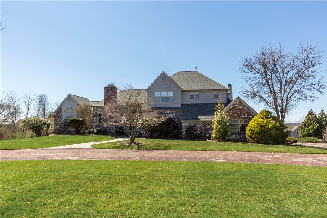 23 Port Circle Warwick, RI 02889 - Photo 2 of 14