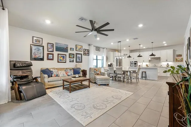 $665,900 | 8258 Northwest 79th Avenue, Tamarac, FL 33321