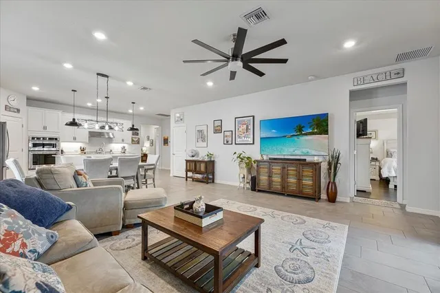 $665,900 | 8258 Northwest 79th Avenue, Tamarac, FL 33321