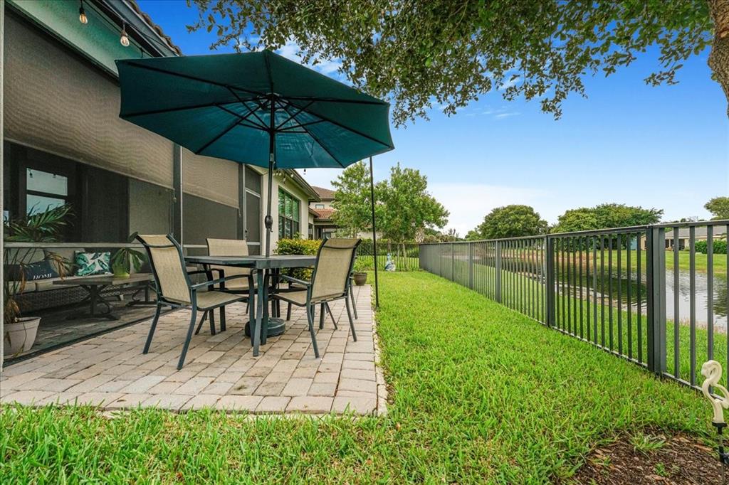 8258 Northwest 79th Avenue Tamarac, FL 33321 - Photo 31 of 38 a view of a backyard with sitting area