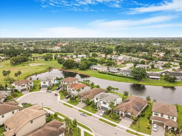 $665,900 | 8258 Northwest 79th Avenue, Tamarac, FL 33321