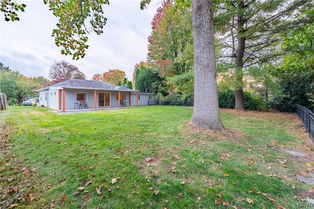 3219 Edinburgh Road Allentown, PA 18104 - Photo 4 of 20 Gallery Image 4