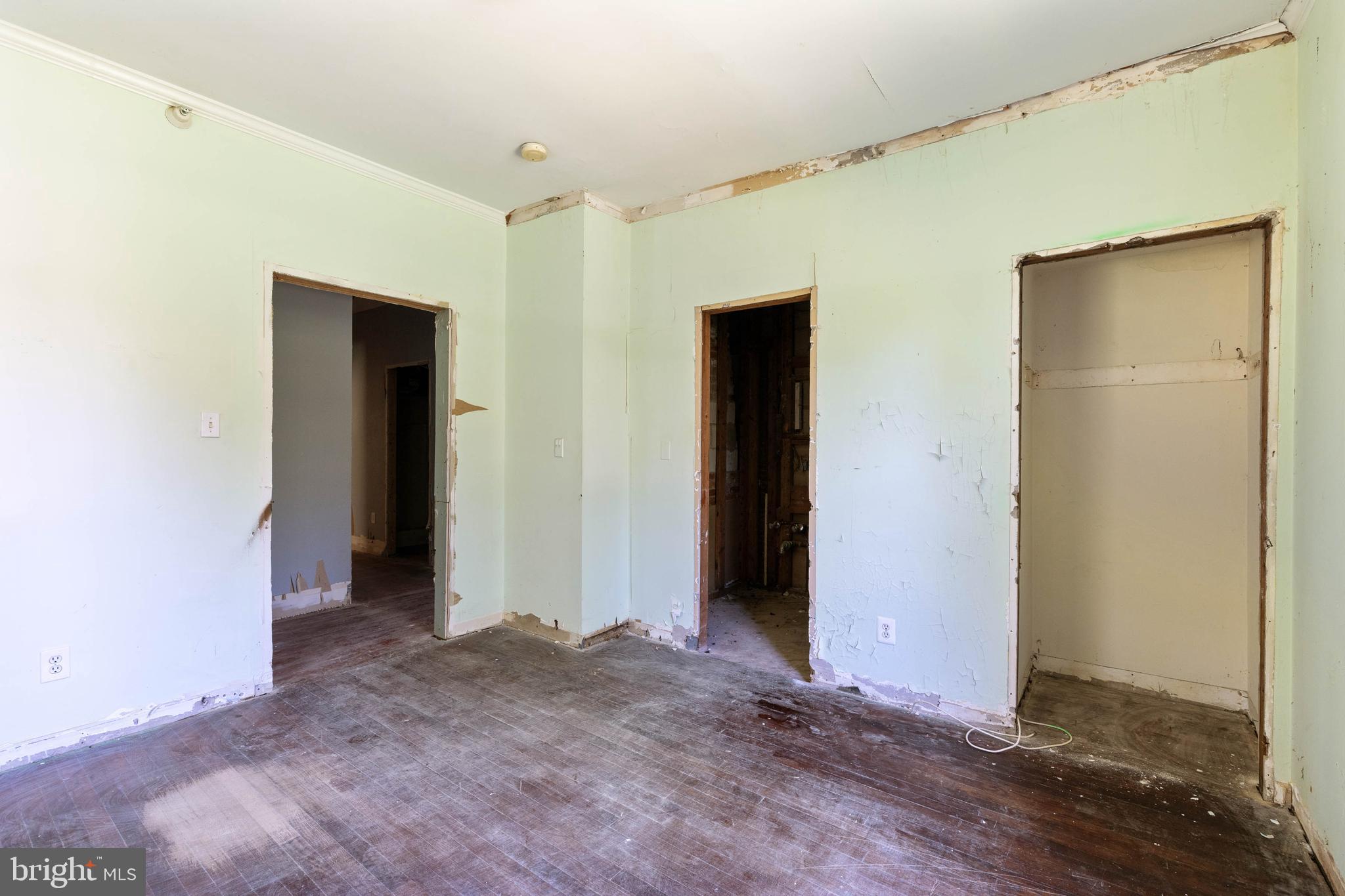 600 Sudbrook Road Baltimore, MD 21208 - Photo 15 of 49 Second bedroom right view