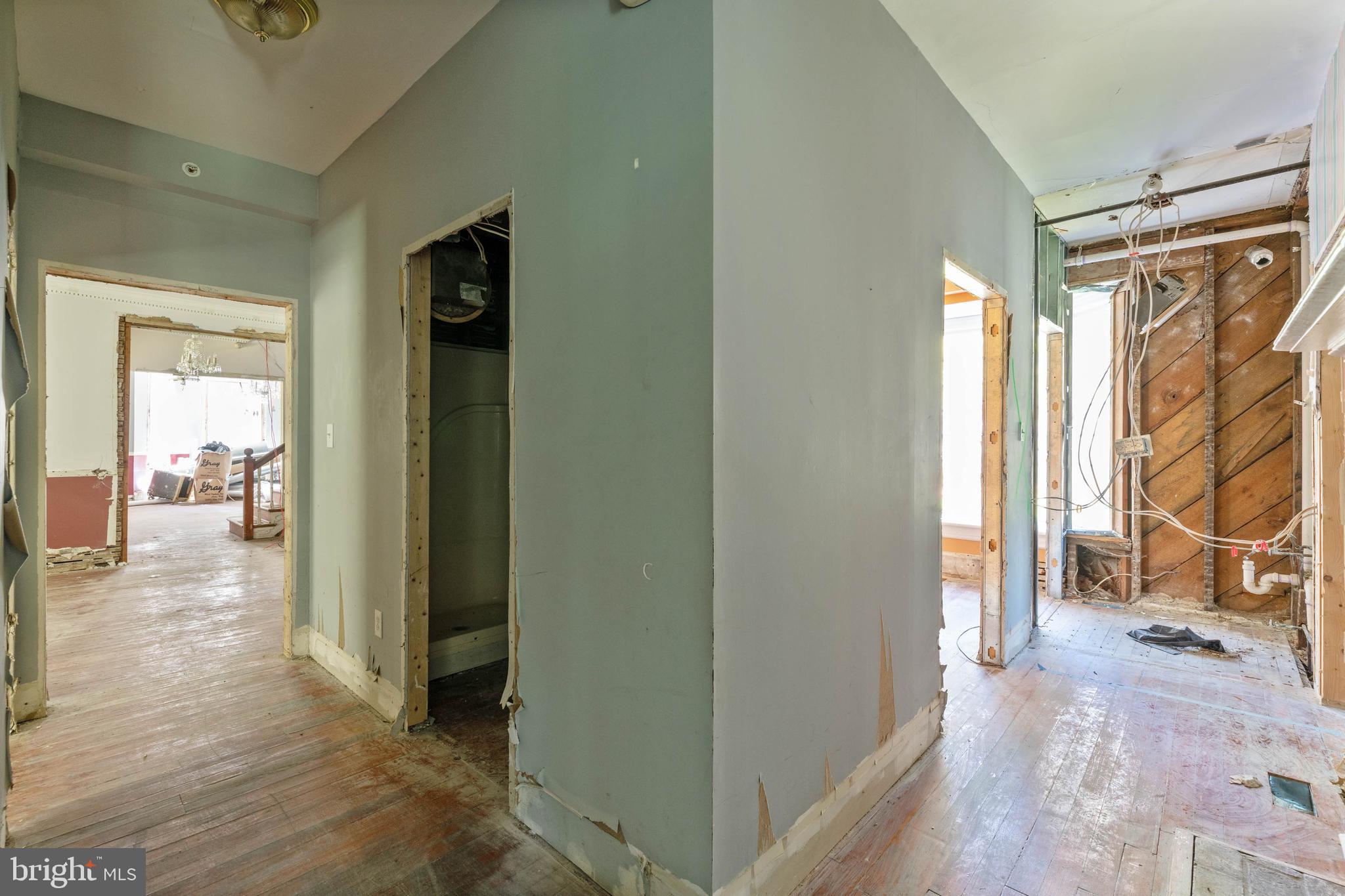 600 Sudbrook Road Baltimore, MD 21208 - Photo 16 of 49 Tons of room even through hallways
