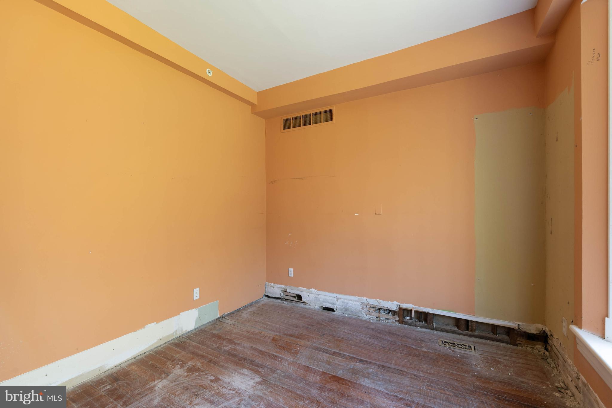 600 Sudbrook Road Baltimore, MD 21208 - Photo 21 of 49 Possible sun room