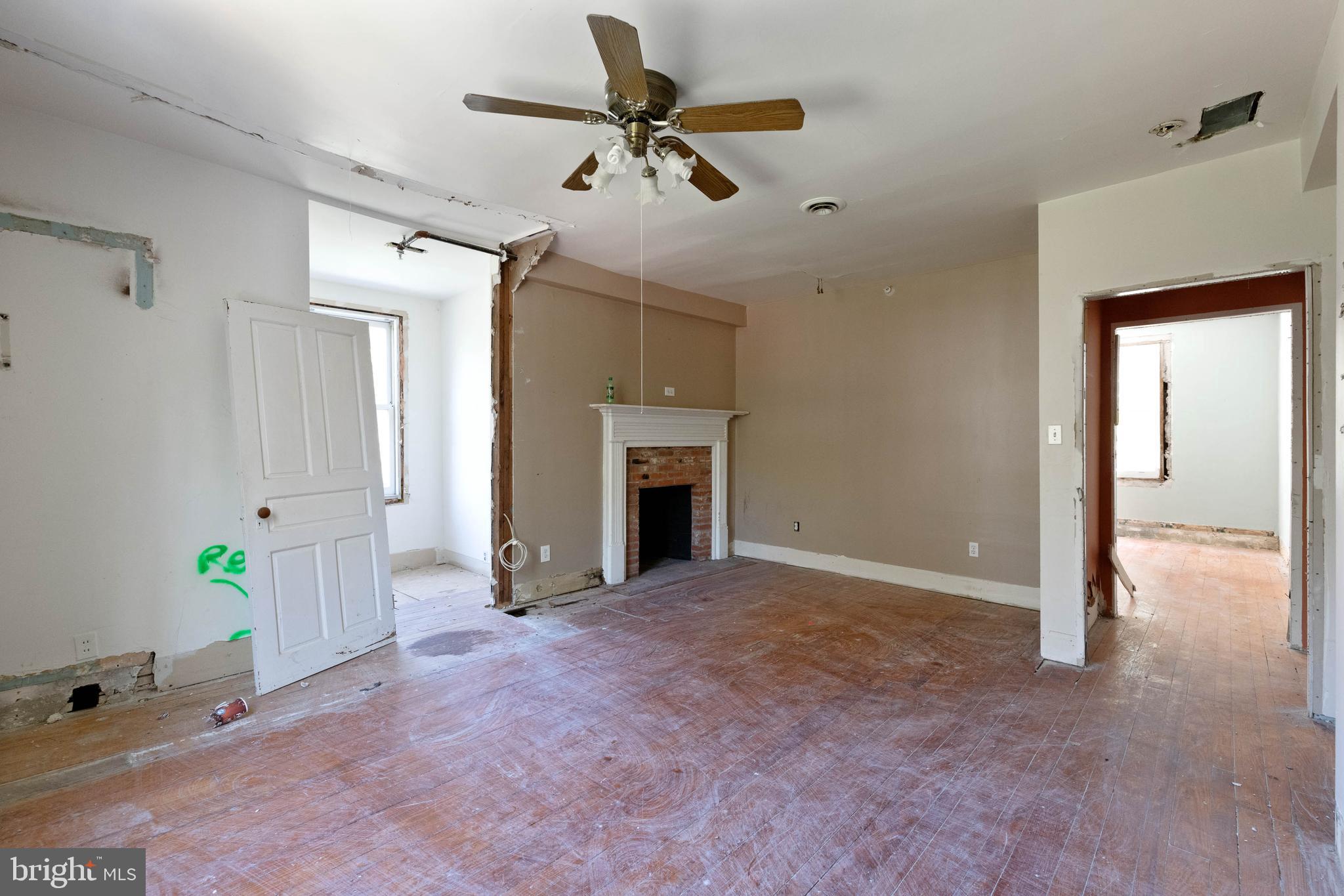 600 Sudbrook Road Baltimore, MD 21208 - Photo 32 of 49 Large open room