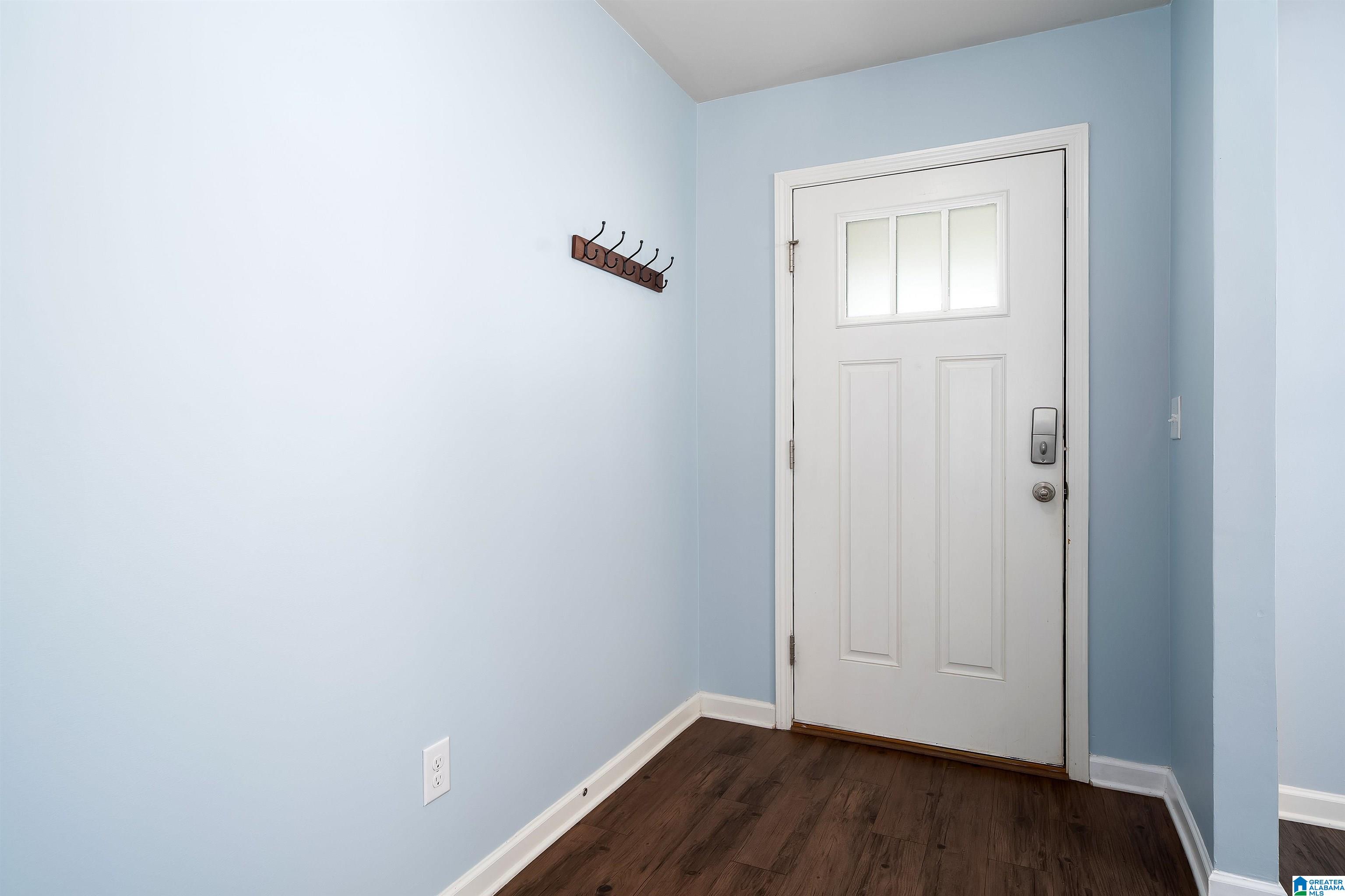 267 Sarah Way Kimberly, AL 35091 - Photo 4 of 35