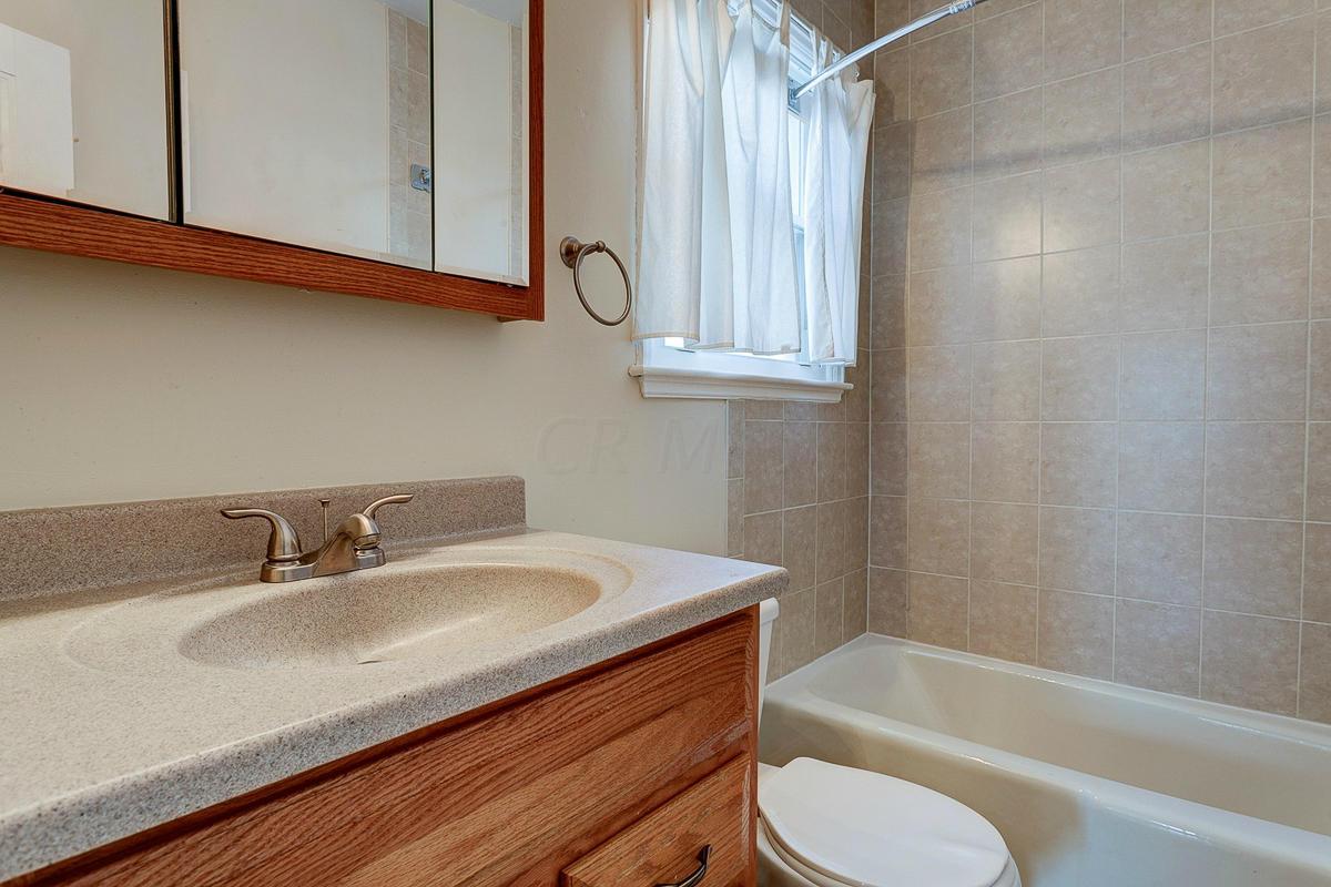 1400 Meadow Road Columbus, OH 43212 - Photo 17 of 22 Gallery Image 17