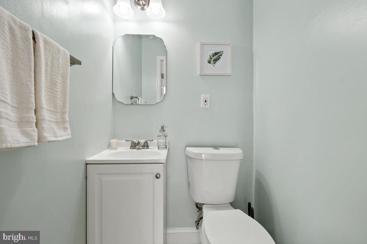1610 Amherst Road Hyattsville, MD 20783 - Photo 12 of 46 Gallery Image 12