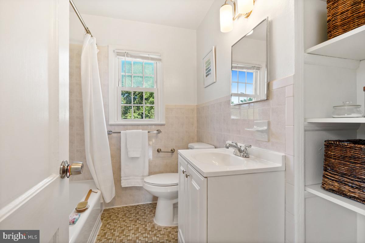1610 Amherst Road Hyattsville, MD 20783 - Photo 26 of 46 Gallery Image 26