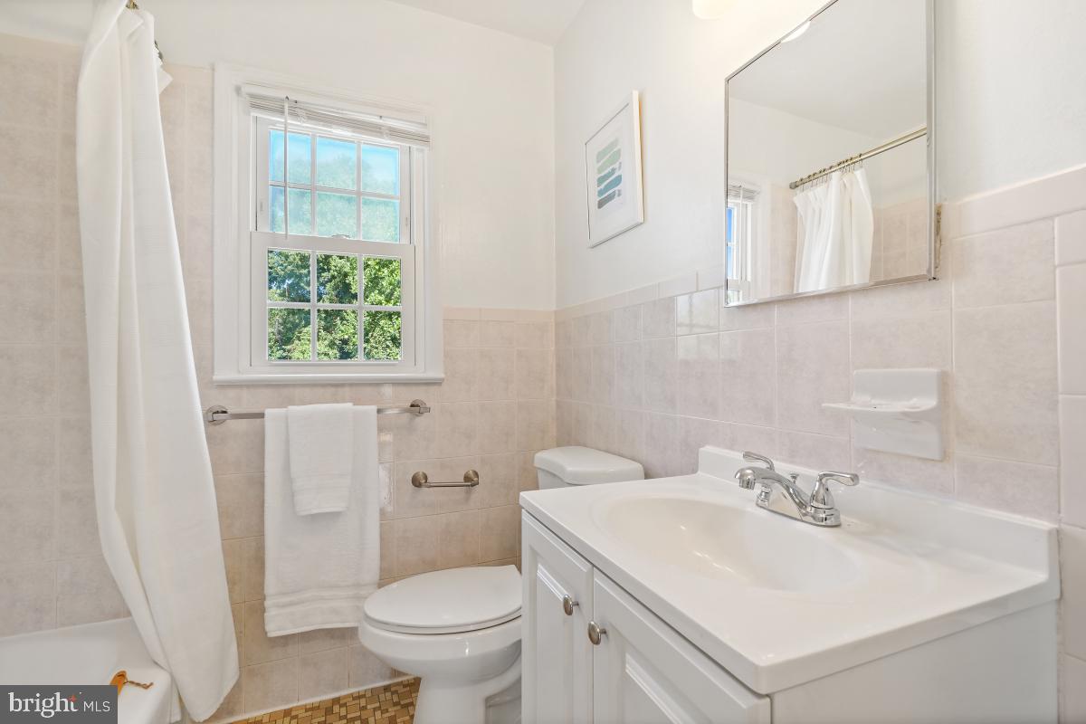 1610 Amherst Road Hyattsville, MD 20783 - Photo 27 of 46 Gallery Image 27