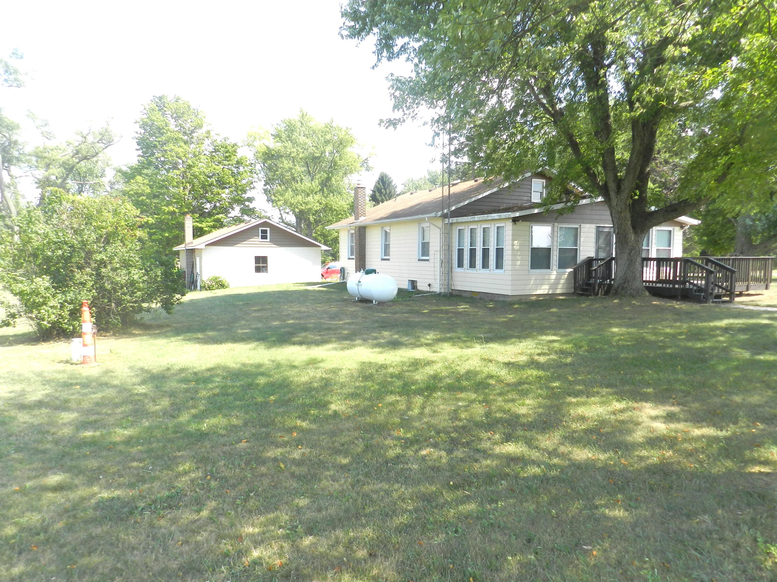 4495 Oxbow Road Sodus, MI 49126 - Photo 17 of 30 DSCN0092