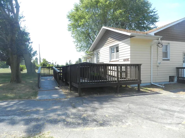 $259,900 | 4495 Oxbow Road, Sodus, MI 49126