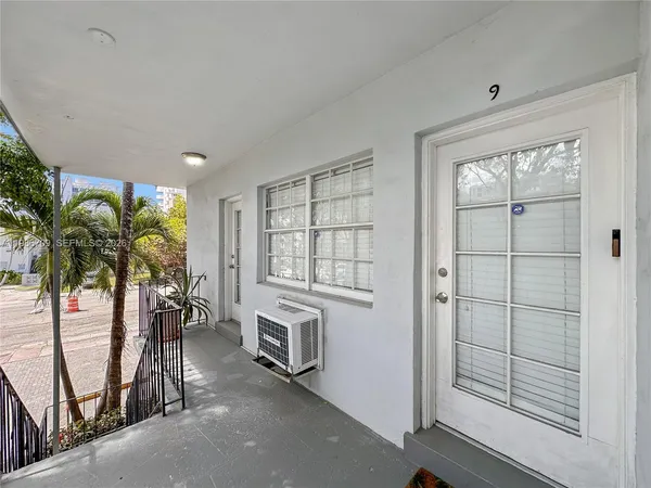 $297,000 | 1611 West Avenue, Unit 9, Miami Beach, FL 33139