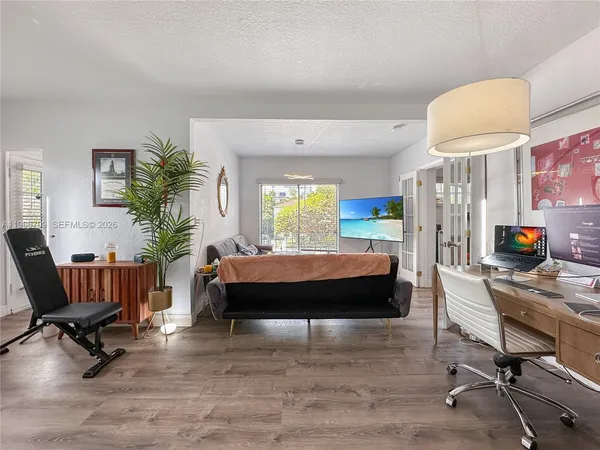 $297,000 | 1611 West Avenue, Unit 9, Miami Beach, FL 33139