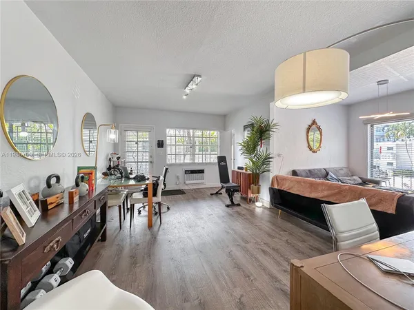 $297,000 | 1611 West Avenue, Unit 9, Miami Beach, FL 33139