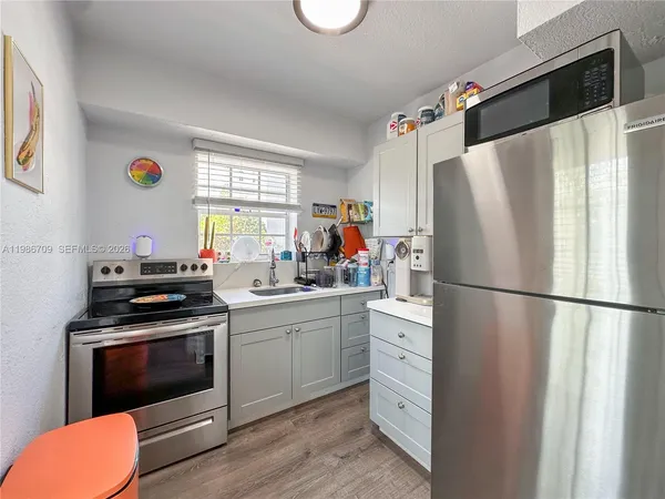 $297,000 | 1611 West Avenue, Unit 9, Miami Beach, FL 33139