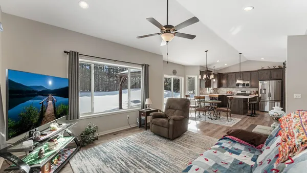 $399,900 | 1400 Carriage Hill Drive, Hinckley, MN 55037