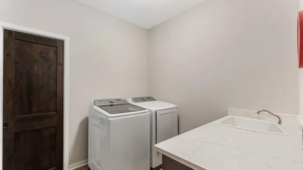 $399,900 | 1400 Carriage Hill Drive, Hinckley, MN 55037