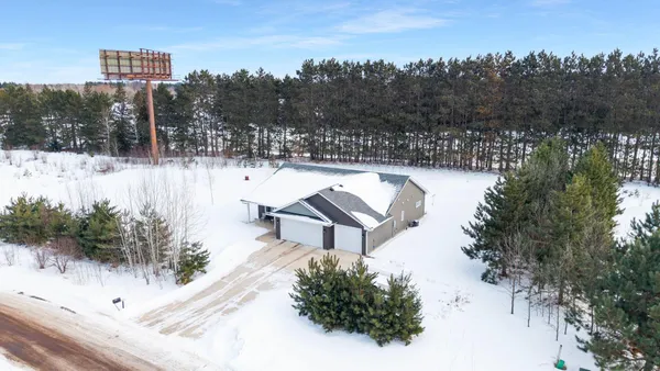 $399,900 | 1400 Carriage Hill Drive, Hinckley, MN 55037