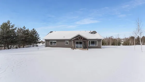 $399,900 | 1400 Carriage Hill Drive, Hinckley, MN 55037