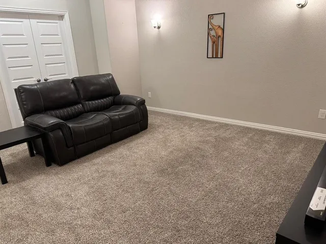 $2,950 | 1204 Sundrop Drive, Little Elm, TX 75068