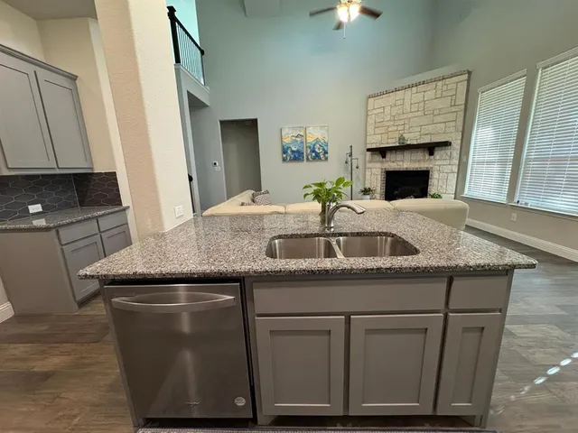 $2,950 | 1204 Sundrop Drive, Little Elm, TX 75068