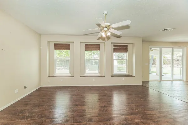 $595,000 | 1377 Fenmore Avenue, Sanger, CA 93657