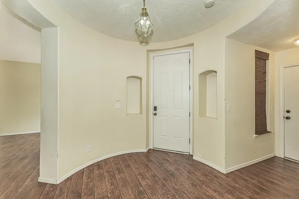 $595,000 | 1377 Fenmore Avenue, Sanger, CA 93657