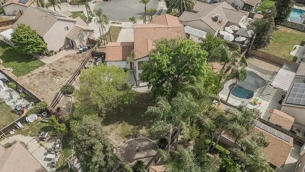 $595,000 | 1377 Fenmore Avenue, Sanger, CA 93657