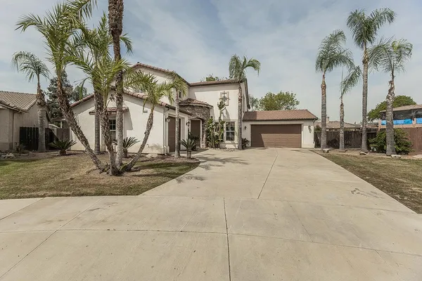 $595,000 | 1377 Fenmore Avenue, Sanger, CA 93657