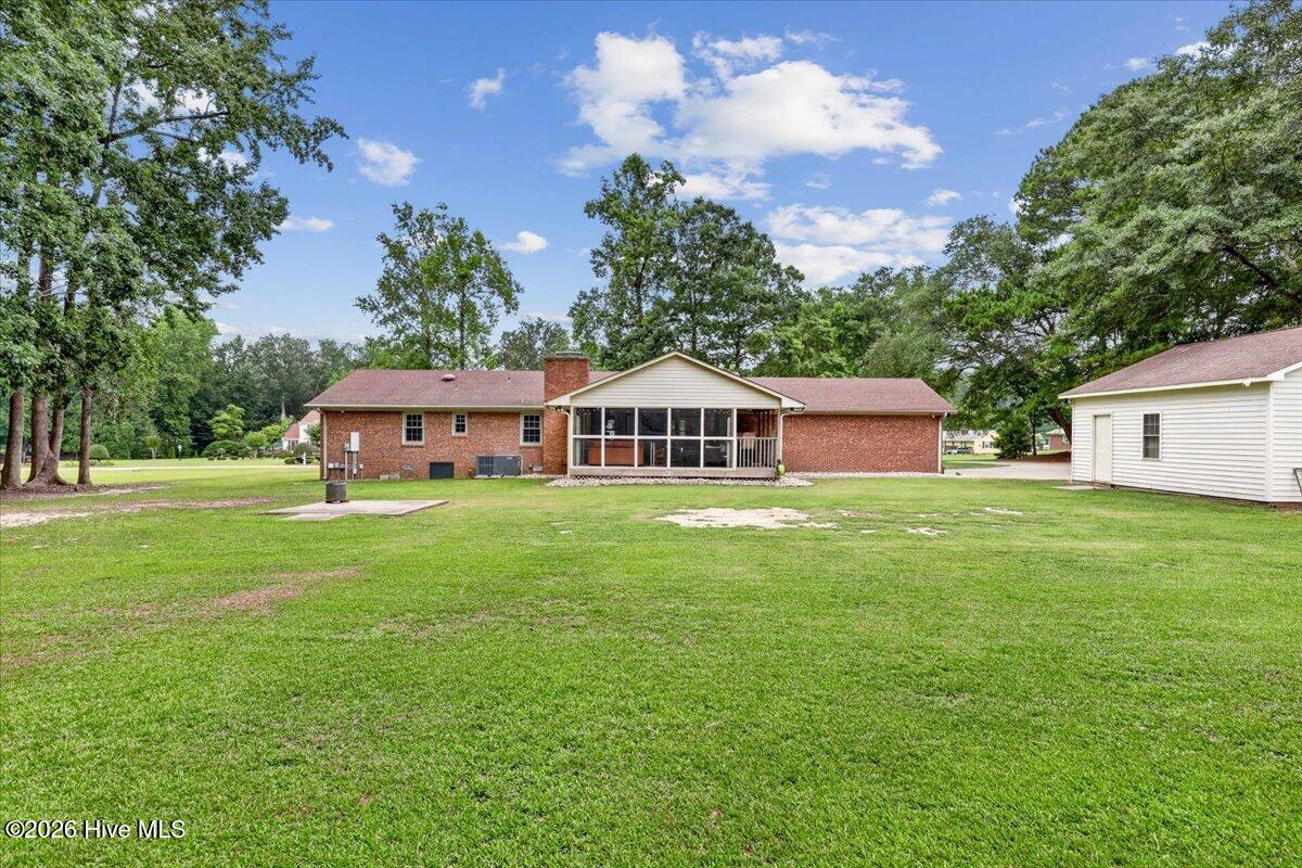 2444 Creekside Road Kinston, NC 28504 - Photo 10 of 51