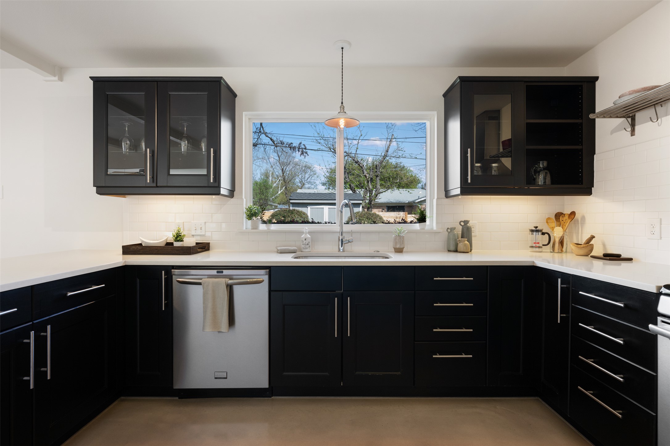 5507 Mapleleaf Drive Austin, TX 78723 - Photo 18 of 38