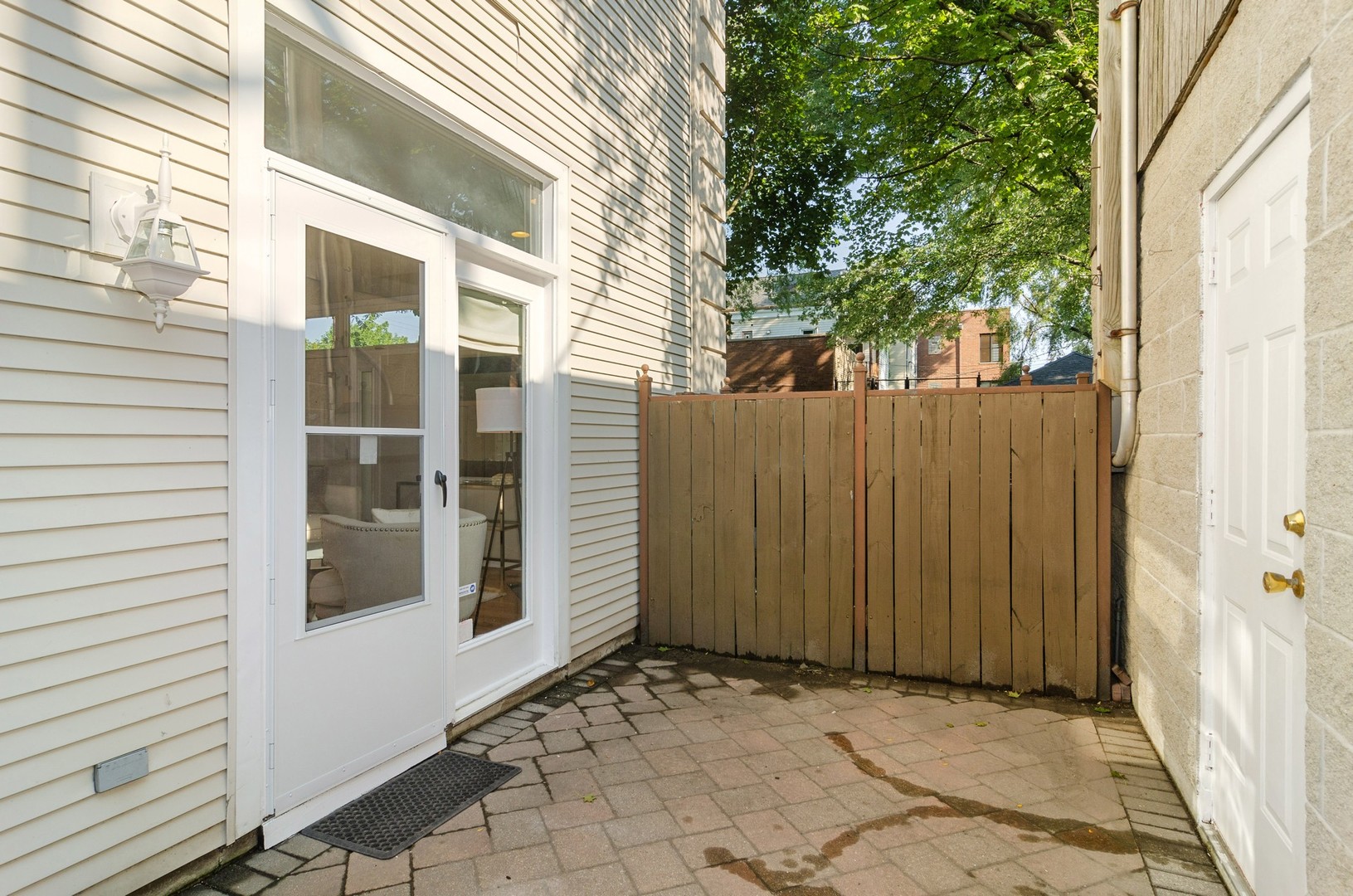 1547 West George Street, Unit 3 Chicago, IL 60657 - Photo 14 of 18