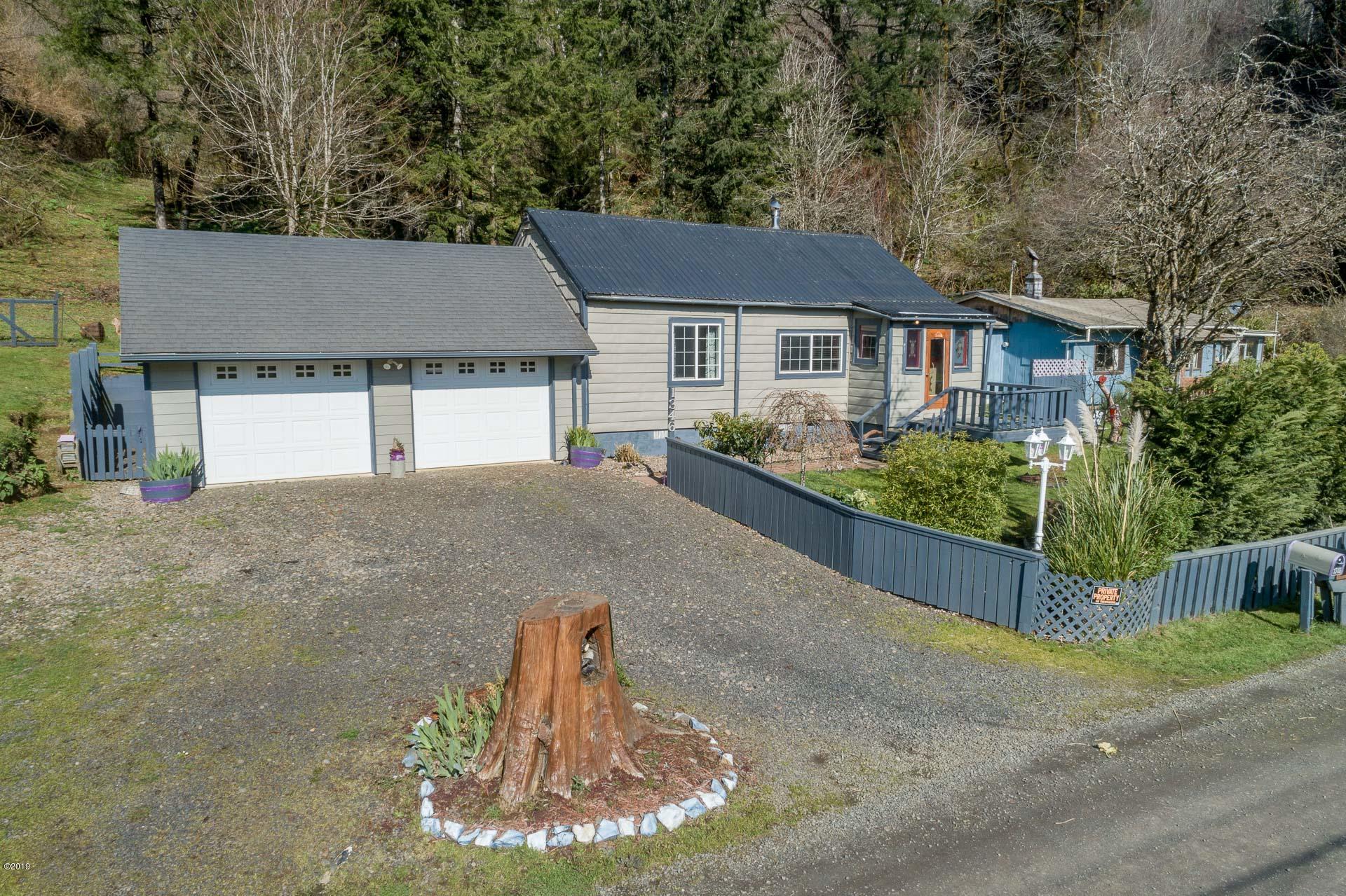 1346 Hidden Valley Road Newport, OR 97365 - Photo 2 of 23 Front of house