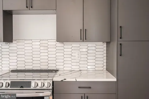 $2,100 | 2342 North 6th Street, Unit 101, Philadelphia, PA 19133