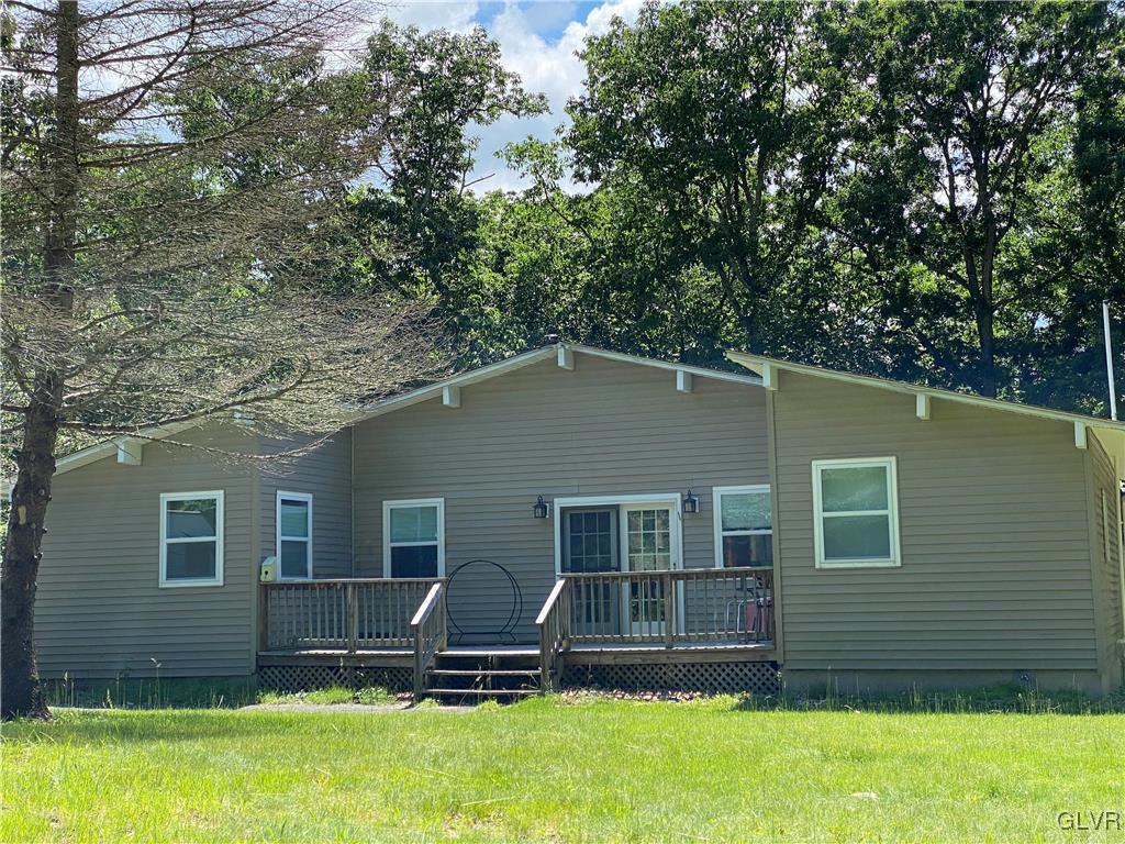 538 Hummingbird Court Bushkill, PA 18324 - Photo 1 of 22 Gallery Image 1