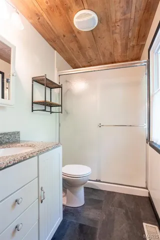 $285,000 | 27 Carr Park Road, Belleville, IL 62223