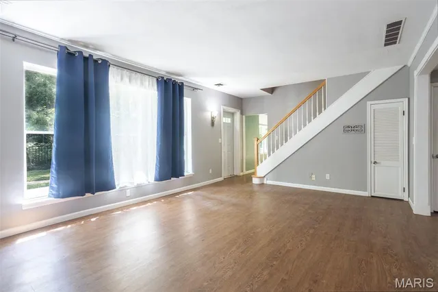 $285,000 | 27 Carr Park Road, Belleville, IL 62223