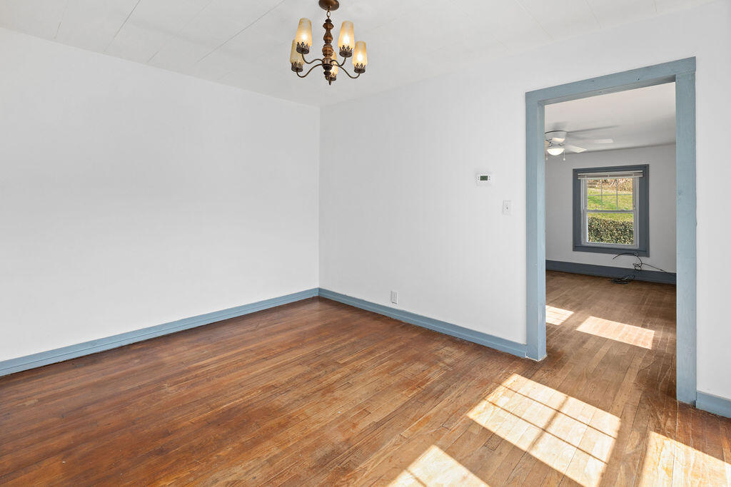 121 Branch Road Eagle Rock, VA 24085 - Photo 17 of 36 _80A6950