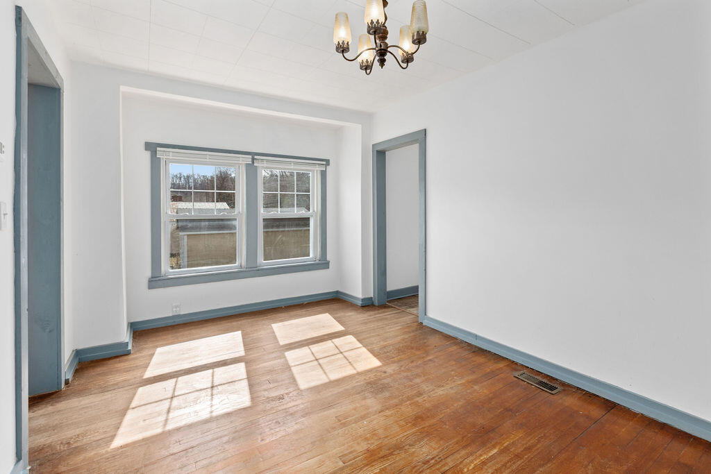 121 Branch Road Eagle Rock, VA 24085 - Photo 18 of 36 _80A6960