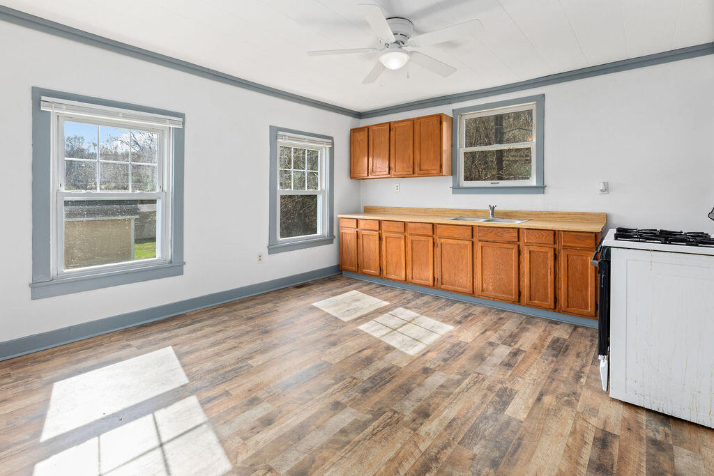 121 Branch Road Eagle Rock, VA 24085 - Photo 20 of 36 _80A6969