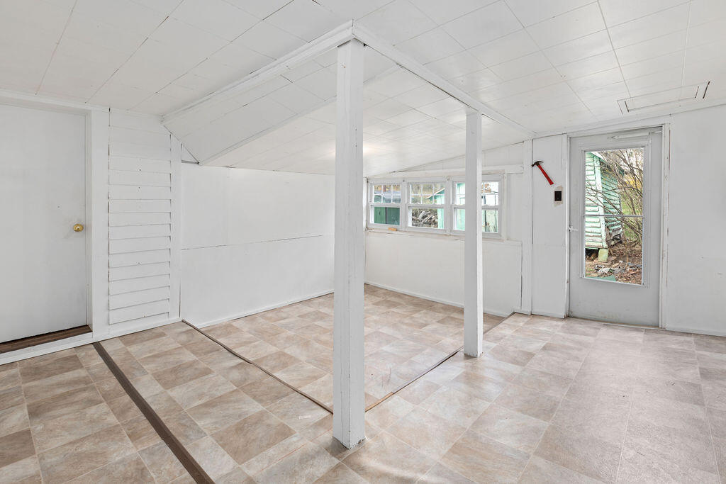 121 Branch Road Eagle Rock, VA 24085 - Photo 25 of 36 _80A6996