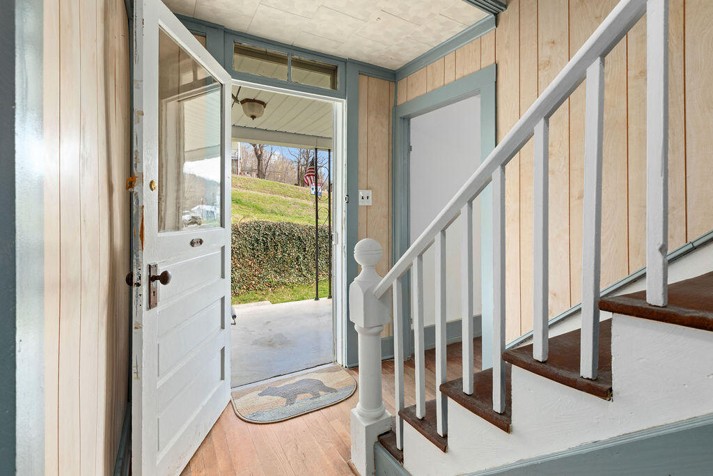 121 Branch Road Eagle Rock, VA 24085 - Photo 27 of 36 _80A7007