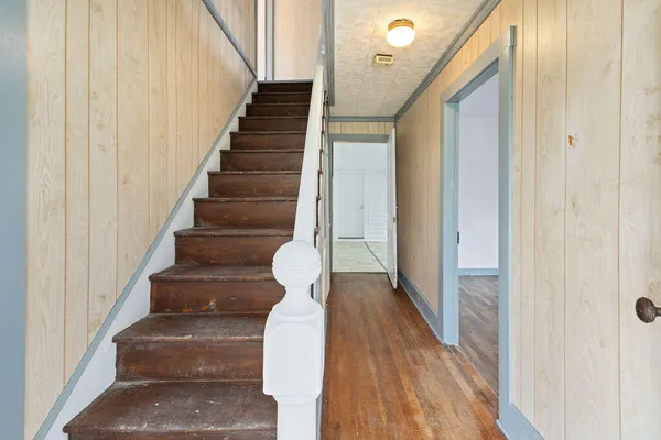 $220,000 | 121 Branch Road, Eagle Rock, VA 24085