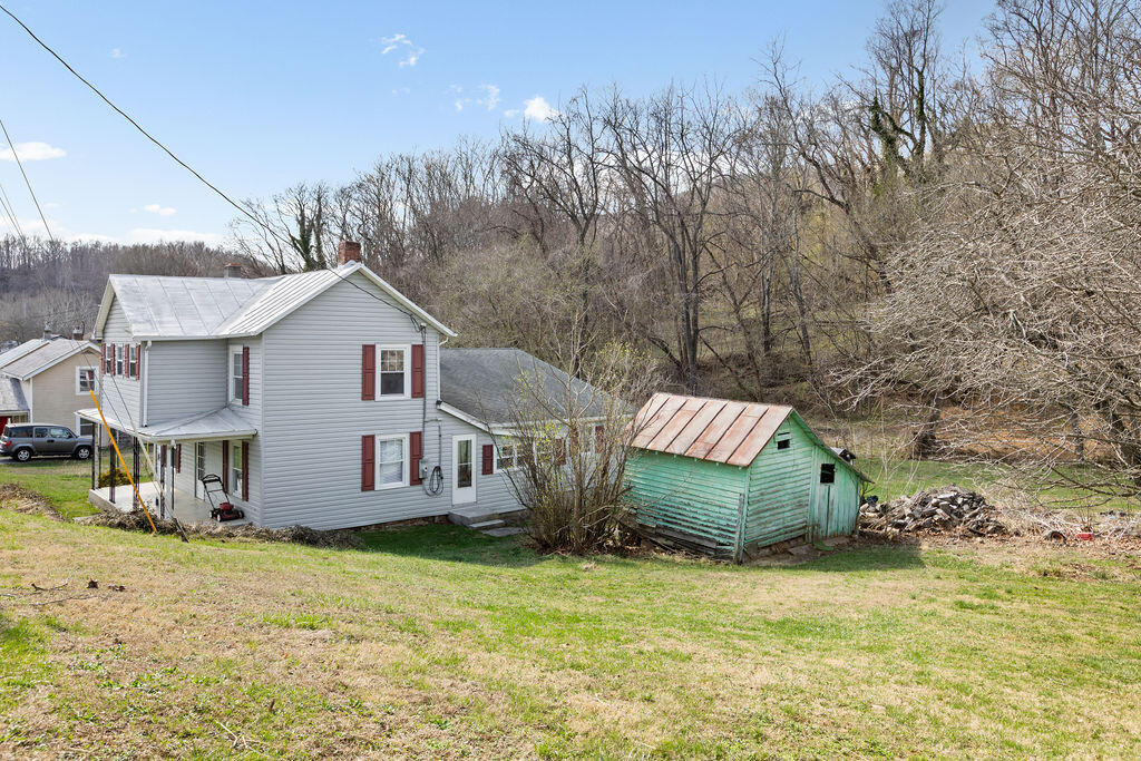 121 Branch Road Eagle Rock, VA 24085 - Photo 5 of 36 _80A6900