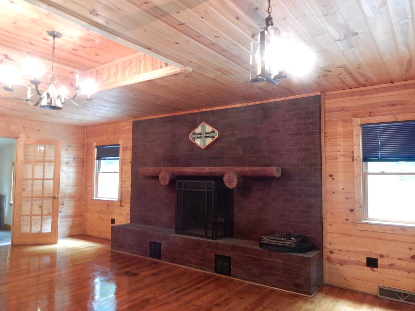6734 Shingle Ridge Road Roanoke, VA 24018 - Photo 2 of 25 DSCN7438