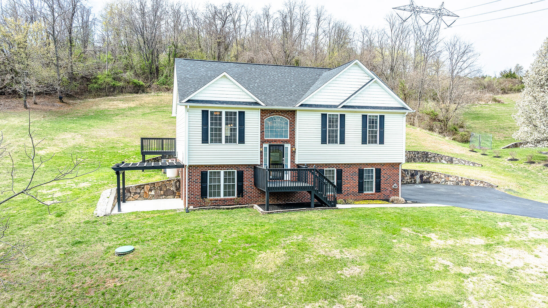 1687 Trinity Road Troutville, VA 24175 - Photo 4 of 49 1687 Trinity Rd-3